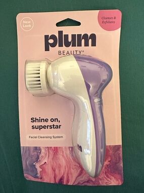 Plum Beauty Facial Cleansing Brush - White & Light Purple